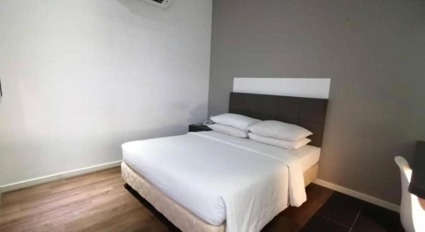The Ardens Hotel - Austin Johor Bahru Eksteriør billede
