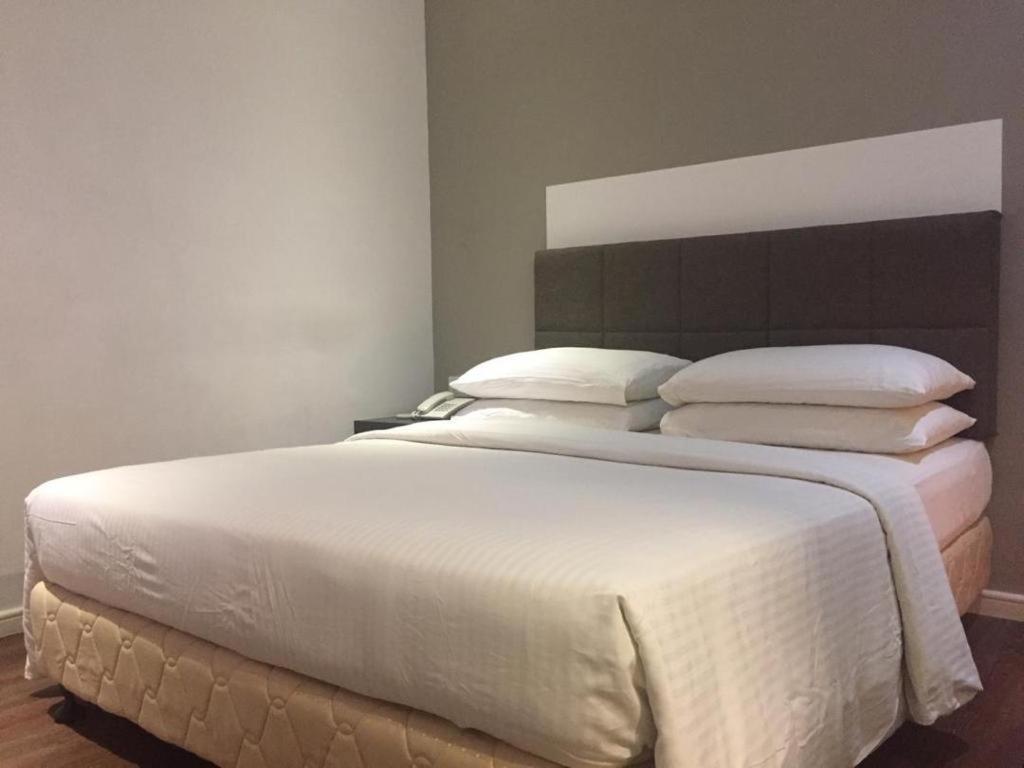 The Ardens Hotel - Austin Johor Bahru Eksteriør billede